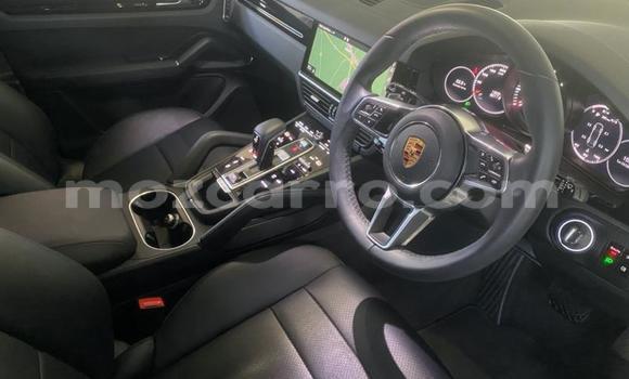 Tenga Tsaru Porsche Cayenne Chena Mota in Gilé in Zambezia Tenga Tsaru Porsche Cayenne Chena Mota in Gilé in Zambezia