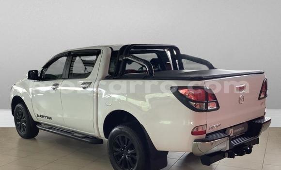 Comprar Usado Mazda BT-50 Branco Carro em Maputo em Maputo Comprar Usado Mazda BT-50 Branco Carro em Maputo em Maputo