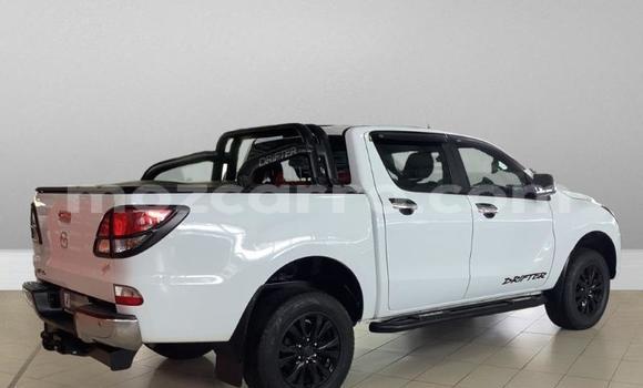 Comprar Usado Mazda BT-50 Branco Carro em Maputo em Maputo Comprar Usado Mazda BT-50 Branco Carro em Maputo em Maputo