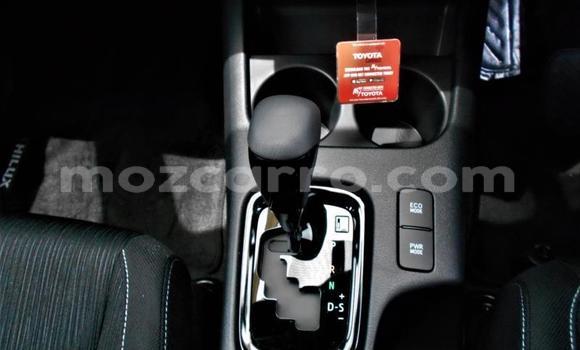 Comprar Usado Toyota Hilux Branco Carro em Maputo em Maputo Comprar Usado Toyota Hilux Branco Carro em Maputo em Maputo