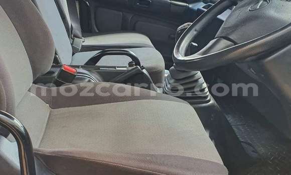 Comprar Usado Hino 300 Series Branco Caminhão em Maputo em Maputo Comprar Usado Hino 300 Series Branco Caminhão em Maputo em Maputo