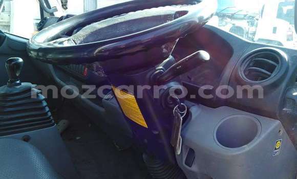 Comprar Usado Hino 300 Series Branco Caminhão em Maputo em Maputo Comprar Usado Hino 300 Series Branco Caminhão em Maputo em Maputo