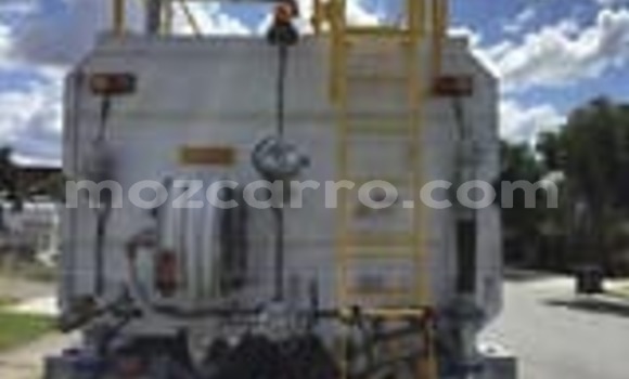 Comprar Usado Iveco Cargo Branco Caminhão em Maputo em Maputo Comprar Usado Iveco Cargo Branco Caminhão em Maputo em Maputo