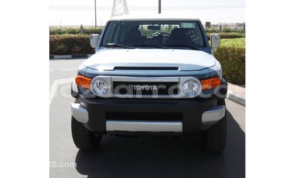 Comprar Importar Toyota FJ Cruiser Azul Carro em Import - Dubai em Cabo Delgado Comprar Importar Toyota FJ Cruiser Azul Carro em Import - Dubai em Cabo Delgado