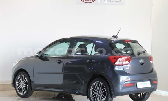 Comprar Usado Kia Rio Prata Carro em Maputo em Maputo Comprar Usado Kia Rio Prata Carro em Maputo em Maputo