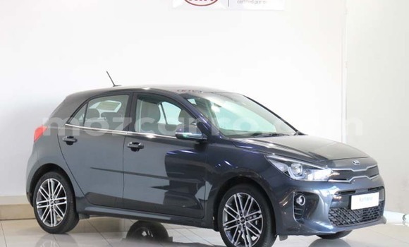 Comprar Usado Kia Rio Prata Carro em Maputo em Maputo Comprar Usado Kia Rio Prata Carro em Maputo em Maputo