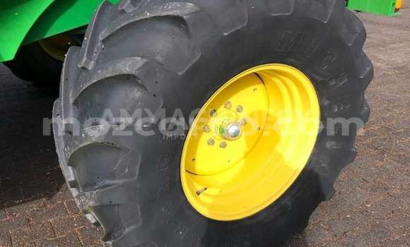 Comprar Usado Caterpillar 120 Verde Caminhão em Maputo em Maputo Comprar Usado Caterpillar 120 Verde Caminhão em Maputo em Maputo