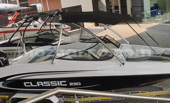 Comprar Usado Yamaha Max Branco Moto em Maputo em Maputo Comprar Usado Yamaha Max Branco Moto em Maputo em Maputo