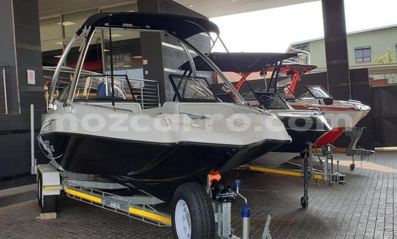 Comprar Usado Yamaha Max Branco Moto em Maputo em Maputo Comprar Usado Yamaha Max Branco Moto em Maputo em Maputo