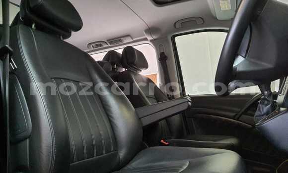 Nunua Ilio tumika Mercedes‒Benz Viano Nyeusi Gari ndani ya Maputo nchini Maputo Nunua Ilio tumika Mercedes‒Benz Viano Nyeusi Gari ndani ya Maputo nchini Maputo