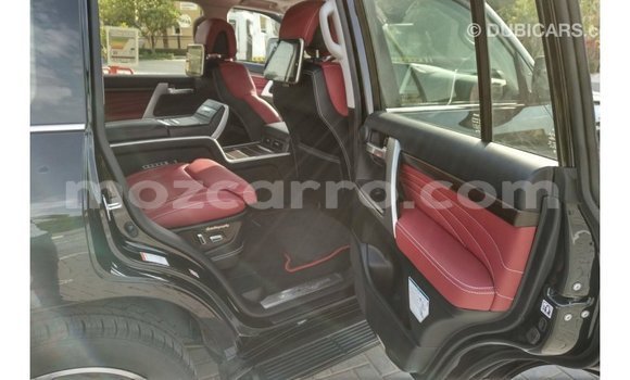 Tenga Imported Toyota Land Cruiser Nhema Mota in Import - Dubai in Cabo Delgado Tenga Imported Toyota Land Cruiser Nhema Mota in Import - Dubai in Cabo Delgado