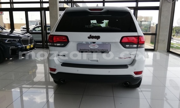 Comprar Usado Jeep Grand Cherokee Branco Carro em Maputo em Maputo Comprar Usado Jeep Grand Cherokee Branco Carro em Maputo em Maputo