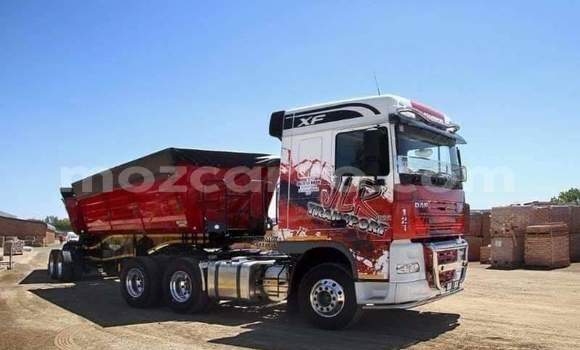 Comprar Usado DAF CF Vermelho Caminhão em Maputo em Maputo Comprar Usado DAF CF Vermelho Caminhão em Maputo em Maputo