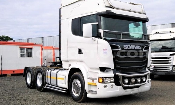 Comprar Usado Scania R420 Branco Caminhão em Maputo em Maputo Comprar Usado Scania R420 Branco Caminhão em Maputo em Maputo