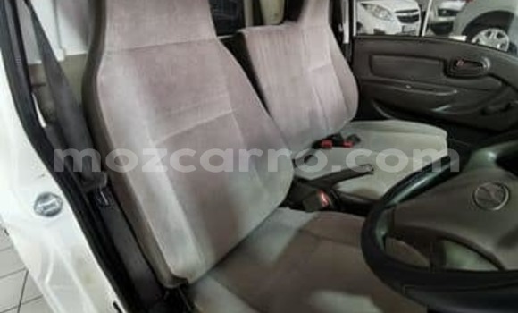 Comprar Usado Hyundai H200 Branco Carro em Maputo em Maputo Comprar Usado Hyundai H200 Branco Carro em Maputo em Maputo