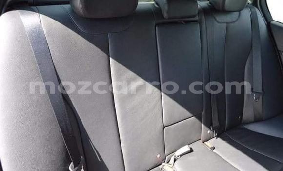 Comprar Usado BMW 3-Series Vermelho Carro em Maputo em Maputo Comprar Usado BMW 3-Series Vermelho Carro em Maputo em Maputo