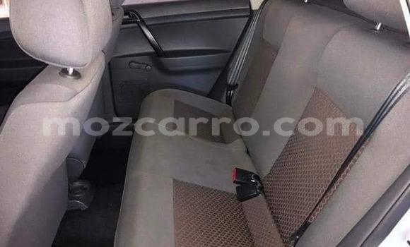 Comprar Usado Volkswagen Polo Prata Carro em Maputo em Maputo Comprar Usado Volkswagen Polo Prata Carro em Maputo em Maputo
