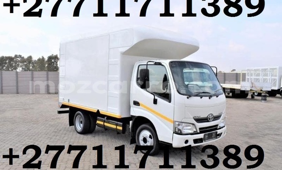 Comprar Usado Toyota Dyna Branco Caminhão em Maputo em Maputo Comprar Usado Toyota Dyna Branco Caminhão em Maputo em Maputo