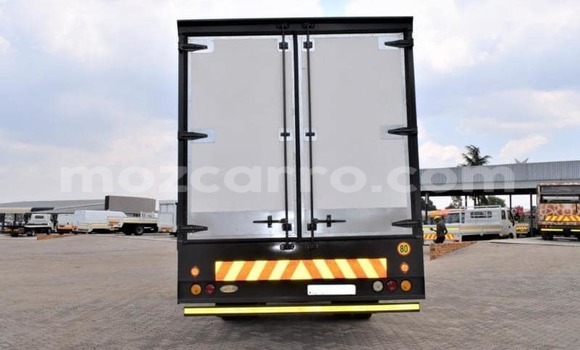 Comprar Usado Toyota Dyna Branco Carro em Maputo em Maputo Comprar Usado Toyota Dyna Branco Carro em Maputo em Maputo