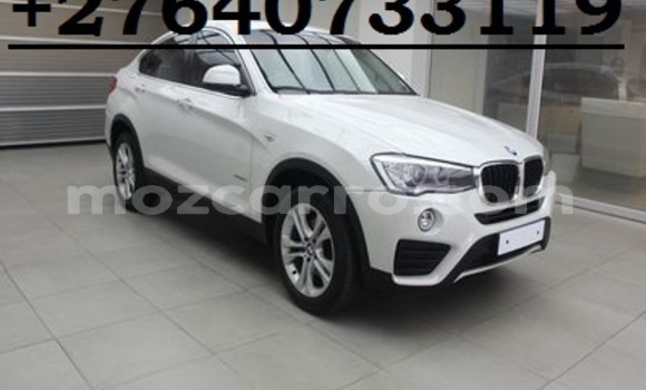Comprar Usado BMW X4 Branco Carro em Maputo em Maputo