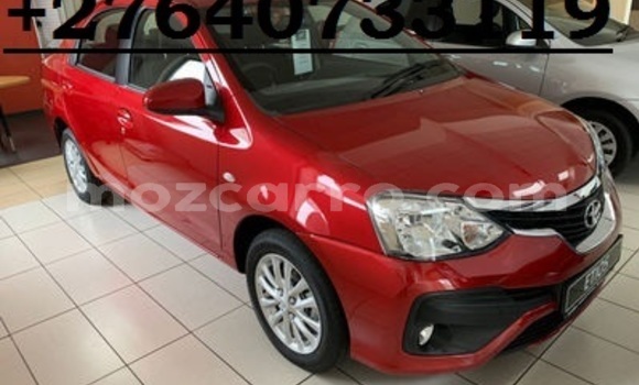 Comprar Usado Toyota Etios Vermelho Carro em Maputo em Maputo
