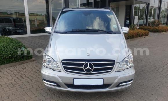 Tenga Tsaru Mercedes‒Benz Viano Sirivha Mota in Maputo in Maputo Tenga Tsaru Mercedes‒Benz Viano Sirivha Mota in Maputo in Maputo