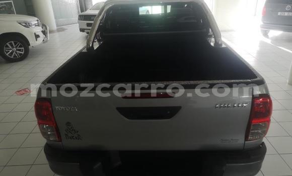 Tenga Tsaru Toyota Hilux Sirivha Mota in Beira in Sofala Tenga Tsaru Toyota Hilux Sirivha Mota in Beira in Sofala
