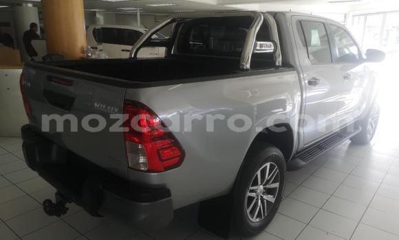 Tenga Tsaru Toyota Hilux Sirivha Mota in Beira in Sofala Tenga Tsaru Toyota Hilux Sirivha Mota in Beira in Sofala