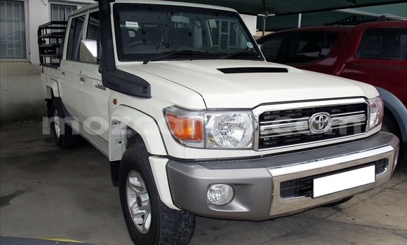 Comprar Usado Toyota Land Cruiser De outros Carro em Mutarara em Tete Comprar Usado Toyota Land Cruiser De outros Carro em Mutarara em Tete