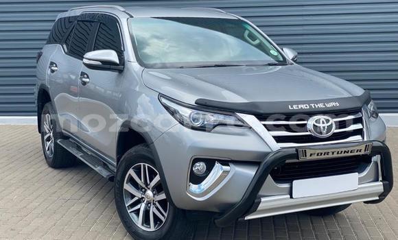 Buy Used Toyota Fortuner Silver Car in Gilé in Zambezia Buy Used Toyota Fortuner Silver Car in Gilé in Zambezia