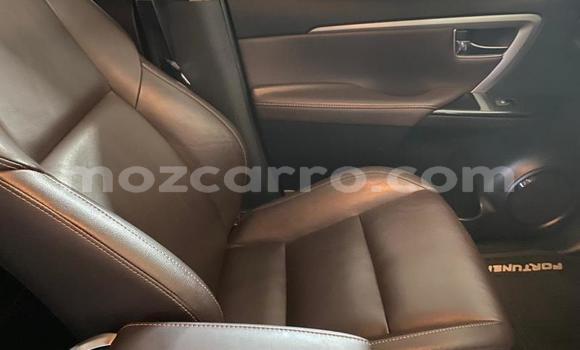 Buy Used Toyota Fortuner Silver Car in Gilé in Zambezia Buy Used Toyota Fortuner Silver Car in Gilé in Zambezia