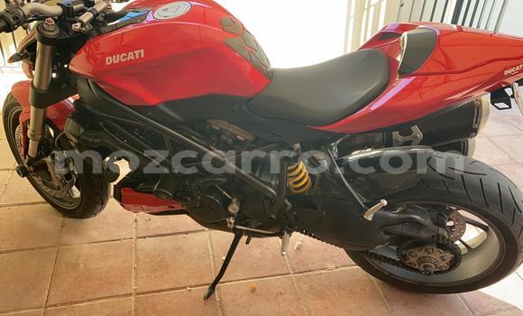 Comprar Usado Ducati Streetfighter Vermelho Moto em Maputo em Maputo Comprar Usado Ducati Streetfighter Vermelho Moto em Maputo em Maputo