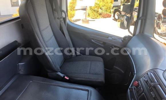 Comprar Usado Mercedes‒Benz 2628 Branco Caminhão em Nampula em Nampula Comprar Usado Mercedes‒Benz 2628 Branco Caminhão em Nampula em Nampula