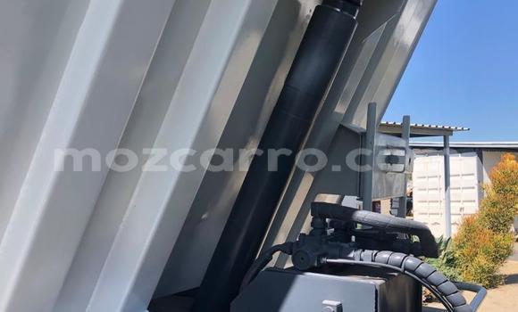 Comprar Usado Mercedes‒Benz 2628 Branco Caminhão em Nampula em Nampula Comprar Usado Mercedes‒Benz 2628 Branco Caminhão em Nampula em Nampula