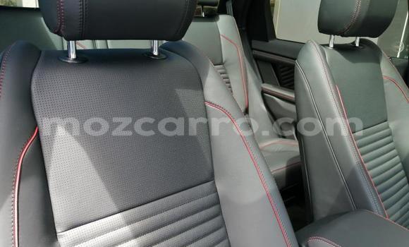 Comprar Usado Land Rover Discovery Sport Azul Carro em Maputo em Maputo Comprar Usado Land Rover Discovery Sport Azul Carro em Maputo em Maputo