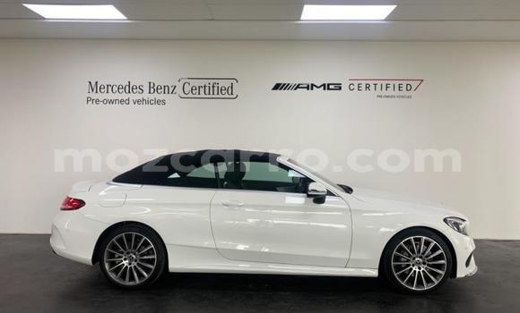 Tenga Tsaru Mercedes‒Benz C-Class Chena Mota in Maputo in Maputo Tenga Tsaru Mercedes‒Benz C-Class Chena Mota in Maputo in Maputo