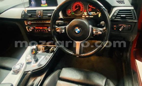 Tenga Tsaru BMW 3-Series Tsvuku Mota in Maputo in Maputo Tenga Tsaru BMW 3-Series Tsvuku Mota in Maputo in Maputo