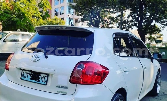 Buy New Toyota Auris White Car in Maputo in Maputo