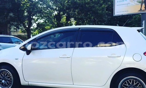 Comprar Novo Toyota Auris Branco Carro em Maputo em Maputo Comprar Novo Toyota Auris Branco Carro em Maputo em Maputo