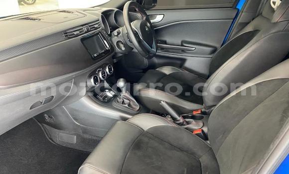 Comprar Usado Alfa Romeo Giulietta Azul Carro em Maputo em Maputo Comprar Usado Alfa Romeo Giulietta Azul Carro em Maputo em Maputo