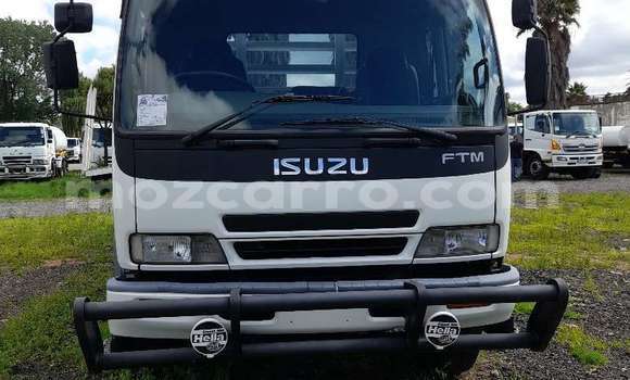 Comprar Usado Isuzu FTR 850 Branco Caminhão em Maputo em Maputo Comprar Usado Isuzu FTR 850 Branco Caminhão em Maputo em Maputo