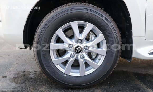Tenga Imported Toyota Land Cruiser Chena Mota in Import - Dubai in Cabo Delgado Tenga Imported Toyota Land Cruiser Chena Mota in Import - Dubai in Cabo Delgado