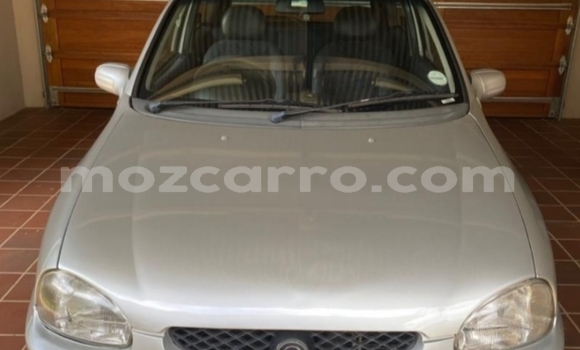 Comprar Usado Opel Corsa Prata Carro em Zumbo em Tete