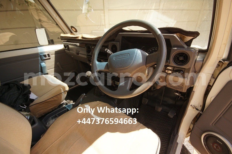 Big with watermark toyota land cruiser maputo maputo 10027