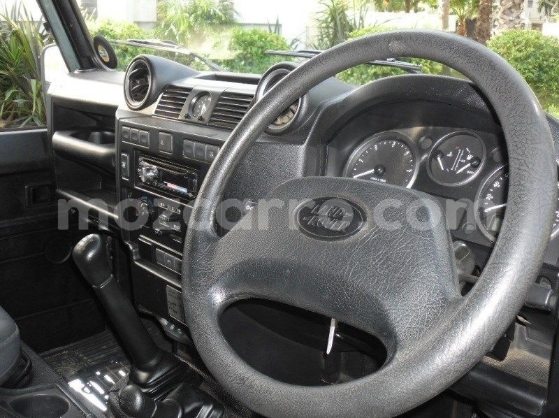 Big with watermark land rover defender maputo maputo 10043