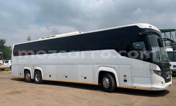 Comprar Usado Scania Irizar Branco Caminhão em Maputo em Maputo Comprar Usado Scania Irizar Branco Caminhão em Maputo em Maputo
