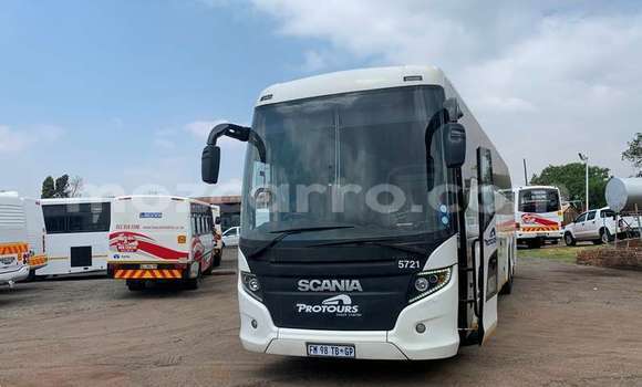 Comprar Usado Scania Irizar Branco Caminhão em Maputo em Maputo Comprar Usado Scania Irizar Branco Caminhão em Maputo em Maputo