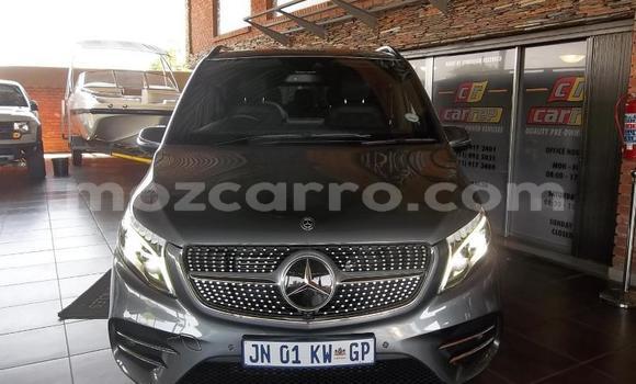 Comprar Usado Mercedes‒Benz V-klasse Prata Carro em Maputo em Maputo Comprar Usado Mercedes‒Benz V-klasse Prata Carro em Maputo em Maputo