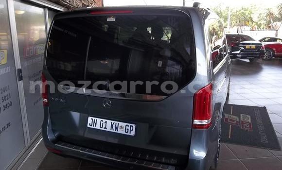 Comprar Usado Mercedes‒Benz V-klasse Prata Carro em Maputo em Maputo Comprar Usado Mercedes‒Benz V-klasse Prata Carro em Maputo em Maputo