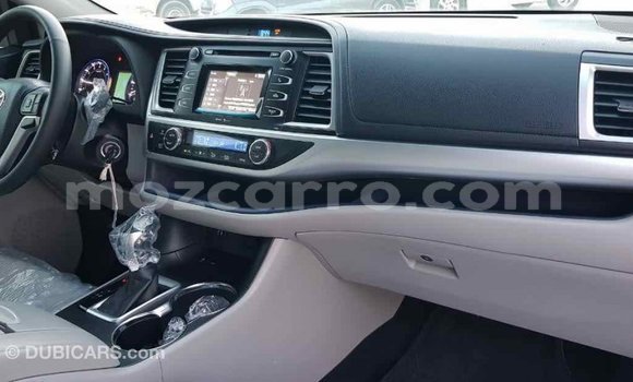 Tenga Imported Toyota Highlander Zvimwe Mota in Import - Dubai in Cabo Delgado Tenga Imported Toyota Highlander Zvimwe Mota in Import - Dubai in Cabo Delgado